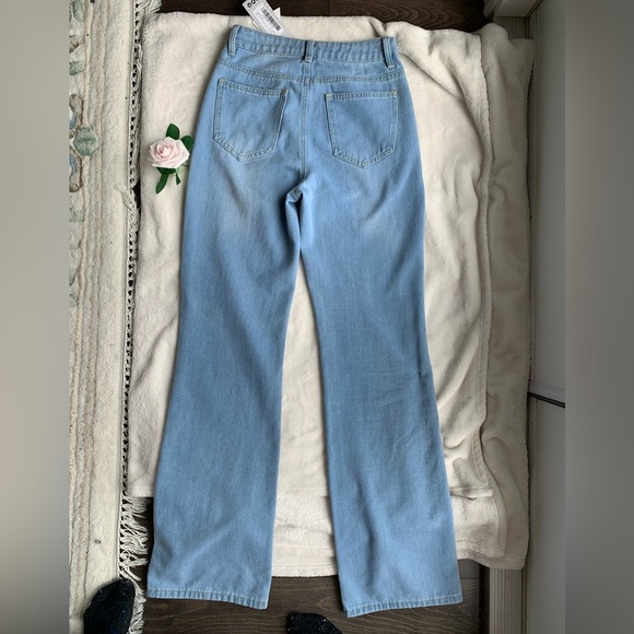 Boohoo Blue Mid Rise Wide Leg Jeans - Picture 16 of 16